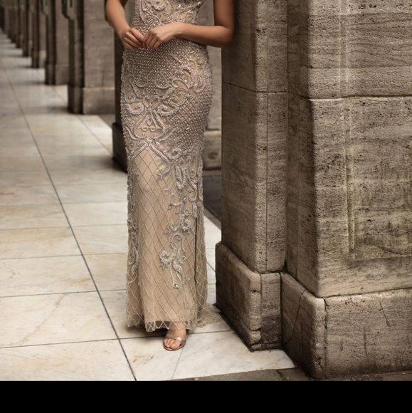 Mother of the Bride/Groom Gown - Picture 3 of 6